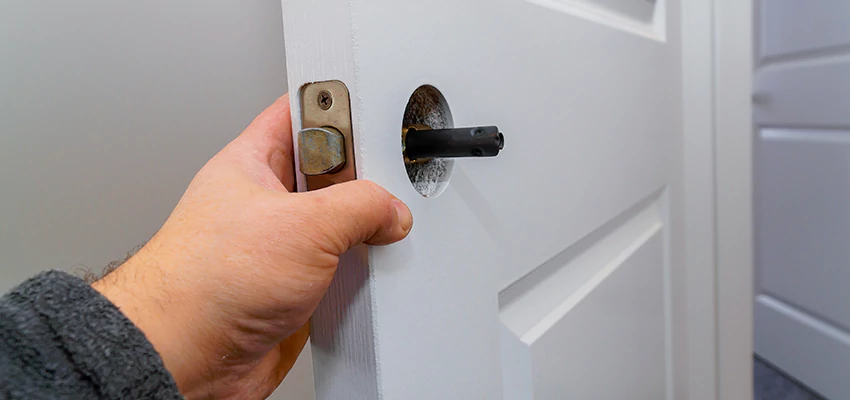 Nighttime Locksmith For Lock Repair in Lake Elsinore, CA